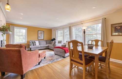 Asheville House | 255 m² House ∙ 5 bedrooms ∙ 12 guests