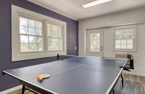 Asheville House | 255 m² House ∙ 5 bedrooms ∙ 12 guests