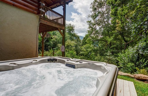 Maggie Valley House | 256 m² House ∙ 5 bedrooms ∙ 13 guests