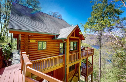 Topton Cabin | 260 m² Cabin ∙ 4 bedrooms ∙ 11 guests