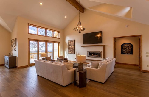 Sugar Mountain House | 262 m² House ∙ 3 bedrooms ∙ 6 guests