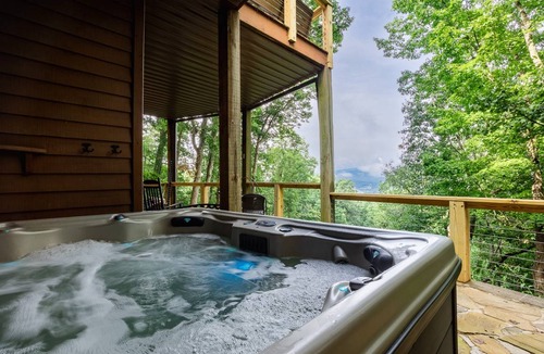 Royal Pines House | 269 m² House ∙ 3 bedrooms ∙ 14 guests