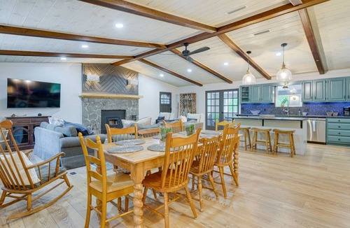 Hayesville House | 278 m² House ∙ 4 bedrooms ∙ 14 guests