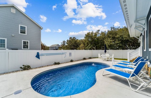 Colington House | 279 m² House ∙ 4 bedrooms ∙ 8 guests