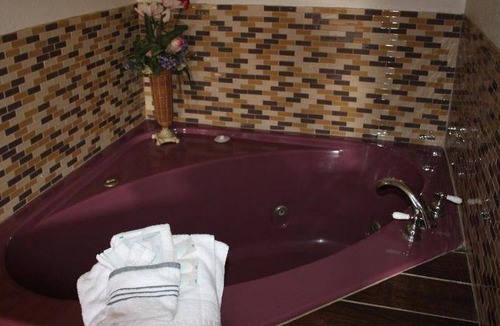 Statesville Hotel | 280 m² Hotel ∙ 4 guests