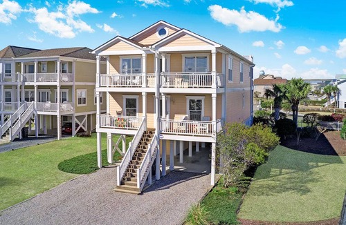 Holden Beach House | 280 m² House ∙ 5 bedrooms ∙ 14 guests