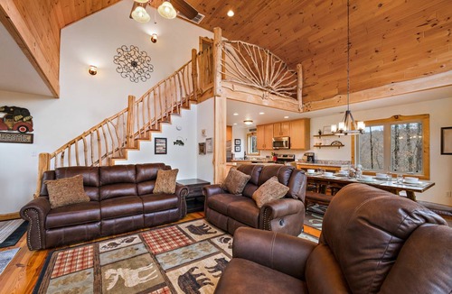 Charter Hills Cabin | 295 m² Cabin ∙ 5 bedrooms ∙ 11 guests