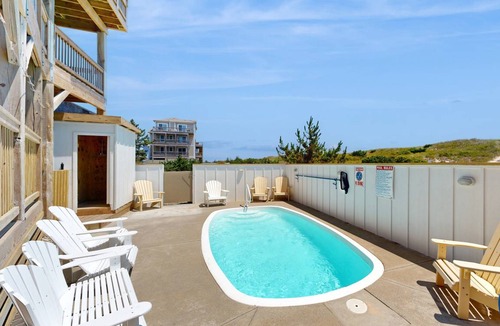 Waves House | 295 m² House ∙ 5 bedrooms ∙ 10 guests