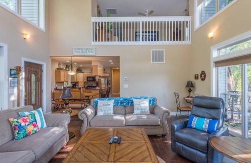 Lake Lure House | 296 m² House ∙ 5 bedrooms ∙ 12 guests