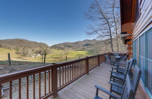 Waynesville House | 297 m² House ∙ 4 bedrooms ∙ 12 guests