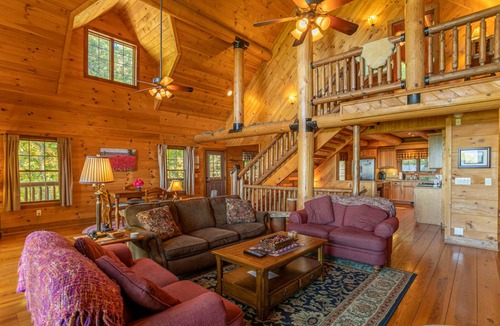 Banner Elk Cabin | 299 m² Cabin ∙ 3 bedrooms ∙ 12 guests