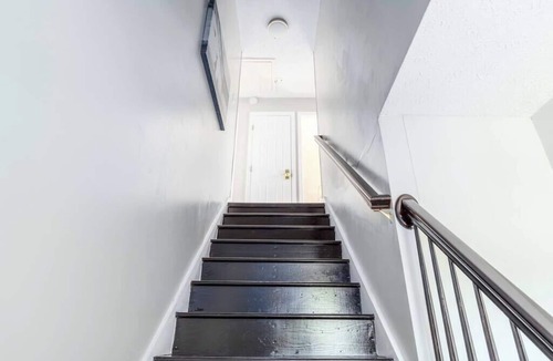 Oakley Apartment | 2BR apartment - cute, cozy, convenient