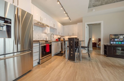 Second Ward Apartment | 2BR Apartment near Convention Center - No Balcony by RedAwning