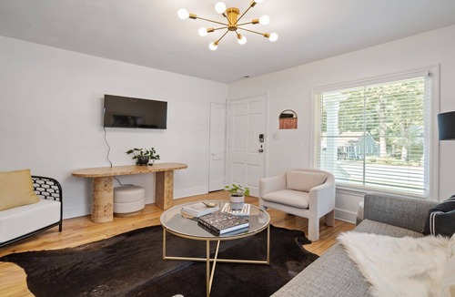 Plaza Midwood House | 2BR at Pecan Avenue - Two Bedroom House, Sleeps 6