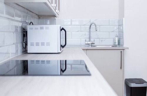 St Leonards-On-Sea Apartment | 2BR Seaside Sanctuary in St Leonards on Sea Flat 5