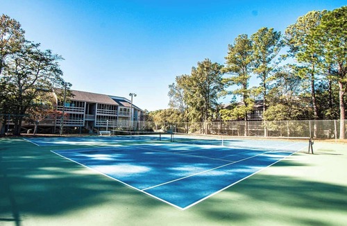 New Bern Apartment | 2BR Townhouse w/Whirlpool in New Bern
