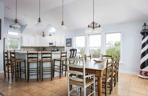 Corolla Village House | 2min Walk to Beach, Pool, Spa, Game Room, Big Yard
