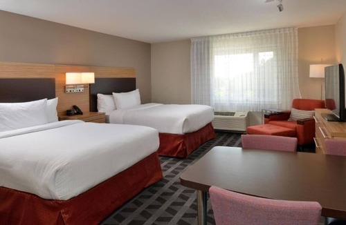 Morrisville Hotel | 3 Apartment-Style Units w/Free Breakfast - 8 Miles Away from Umstead State Park