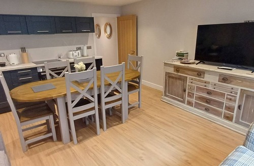 Ely Apartment | 3 bed, 3 bath apartment, can be split into 3 units