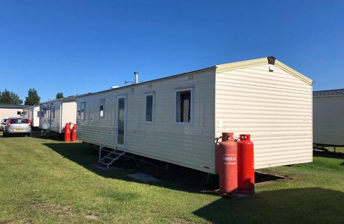 Great Yarmouth House | 3 Bed 8 Berth Caravan in California Cliffs - D53
