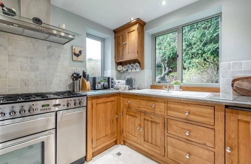 Baslow Cottage | 3 Bed in Baslow (oc-h27288)