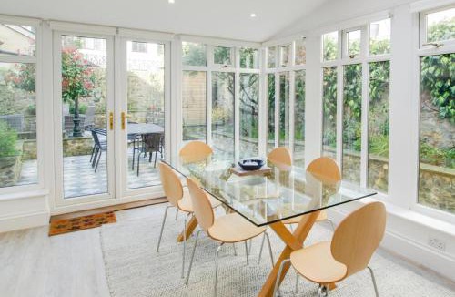 Beer House | 3 Bed in Beer oc-jbvalh