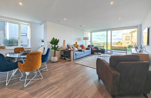 Constantine Bay Cottage | 3 Bed in Constantine Bay (oc-t34218)