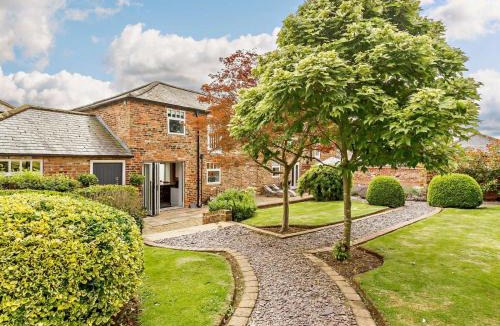 Lund House | 3 Bed in Driffield oc-92697