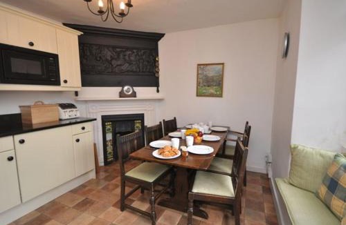Talaton House | 3 Bed in Exeter oc-harri