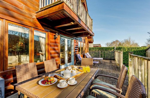 Little Petherick Ski Chalet | 3 Bed in Little Petherick (oc-c28311)