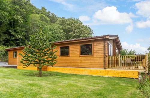 Rhyd-y-foel Cabin | 3 Bed in Llanddulas oc-r27872