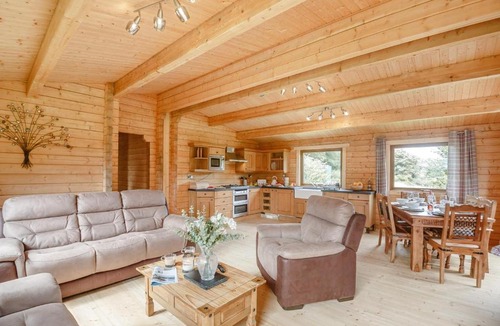 Rhyd-y-foel Cabin | 3 Bed in Llanddulas oc-r27872