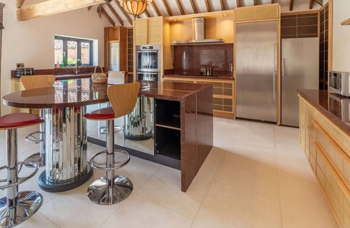 Hopton Cottage | 3 Bed in Lowestoft (oc-82802)