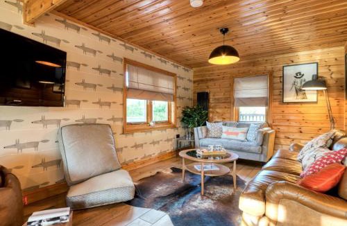 Carlton-in-Cleveland Cabin | 3 Bed in Middlesbrough oc-77735