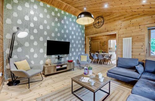 Carlton-in-Cleveland Cabin | 3 Bed in Middlesbrough oc-77736