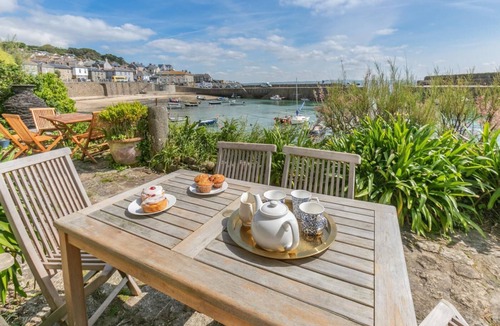 Mousehole Cottage | 3 Bed in Mousehole (oc-h30188)