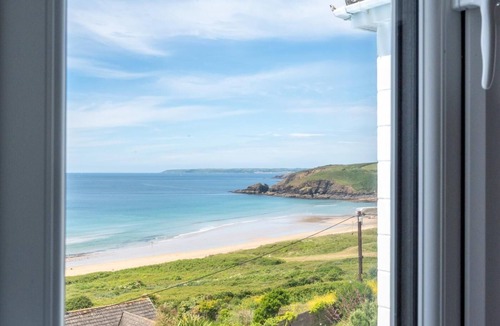 Praa Sands Cottage | 3 Bed in Praa Sands (oc-p00859)