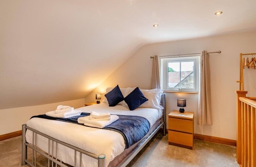 Sandsend Cottage | 3 Bed in Sandsend (oc-wa081)
