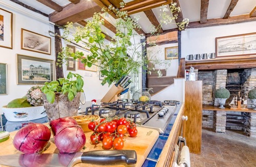 Sandwich Cottage | 3 Bed in Sandwich (oc-c32051)