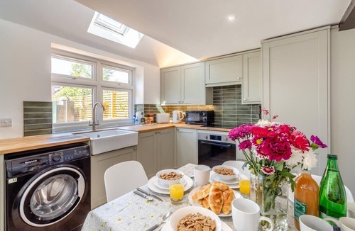 Westleton Cottage | 3 Bed in Westleton (oc-n32110)