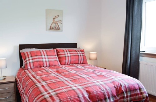 Fintry Cabin | 3 bedroom 2 bathroom Spey lodge with hottub and excellent views
