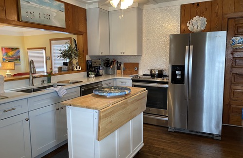 Colington Cottage | 3 Bedroom, 2 full baths. Steps to beach! Great Fall Rates booking now!