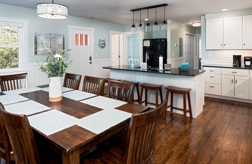 Montreat House | 3 bedroom 3 bath cottage near Montreat campus & 5 minutes to Black Mountain