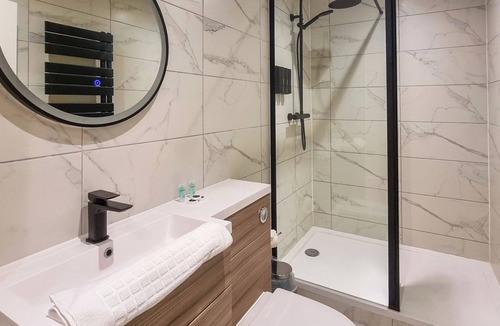 Aberystwyth Apartment | 3 bedroom accommodation in Aberystwyth