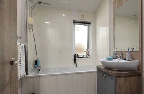 Mablethorpe Cabin | 3 bedroom accommodation in Mablethorpe