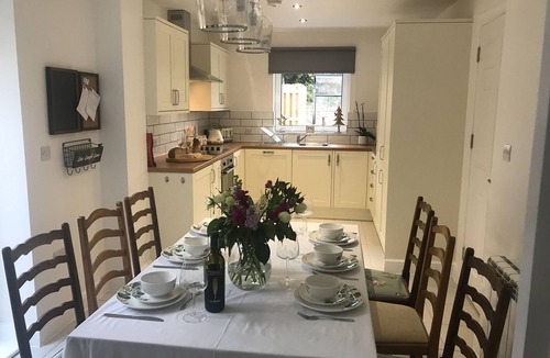 Whitchurch Cottage | 3 bedroom accommodation in Whitchurch
