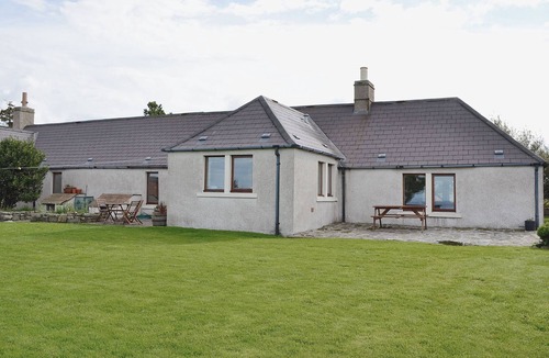 Elgin Cottage | 3 bedroom accommodation in Elgin