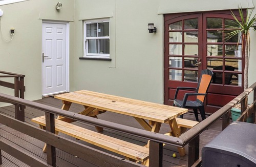 Angle Cottage | 3 bedroom accommodation in Angle