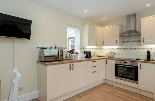 Ryde Cottage | 3 bedroom accommodation in Wootton, near Ryde