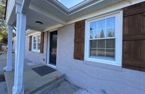 Apex House | 3 bedroom brick ranch